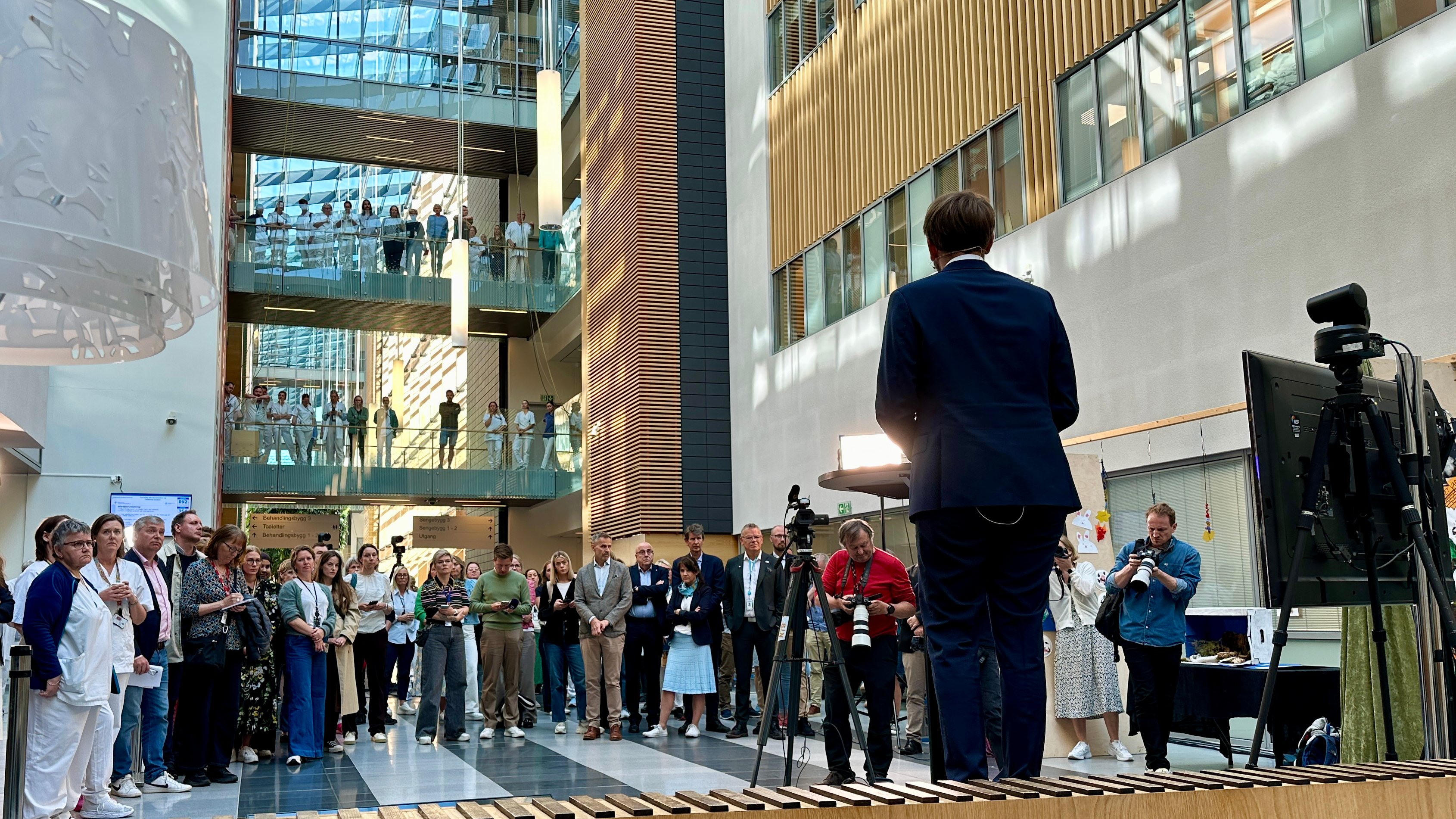 Helseminister Jan Christian Vestre presenterer 'Ventetidsløftet' på Akershus universitetssykehus. 